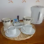 Au Mas Du Soleil Bed & Breakfast