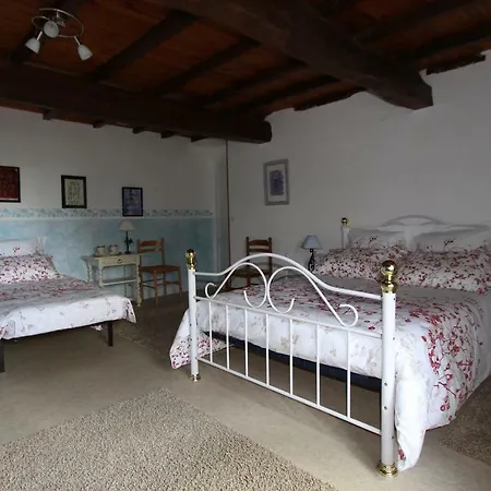 Bed & Breakfast Au Mas Du Soleil 3*