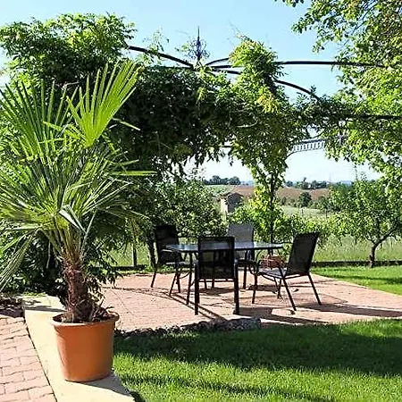 Au Mas Du Soleil 3* Senouillac