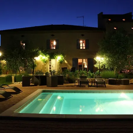 Au Mas Du Soleil Bed & Breakfast 3*