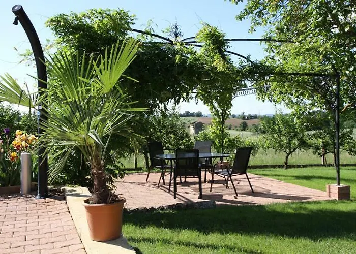 Bed & Breakfast Au Mas Du Soleil 3*